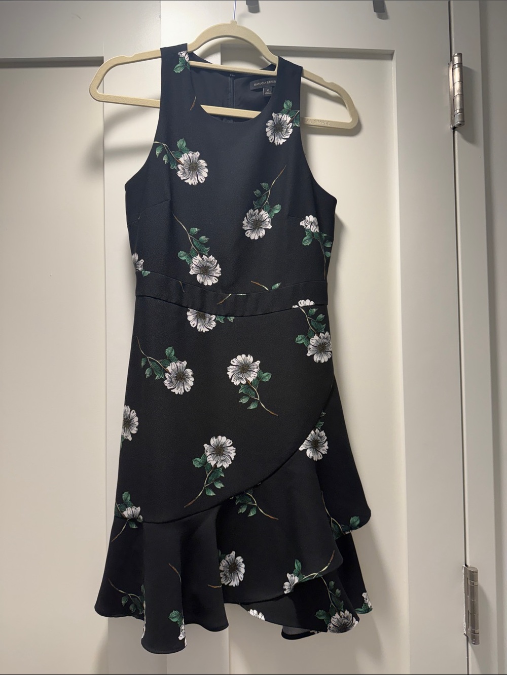 Black Banana Republic Floral Ruffle Hem Sleeveless Dress